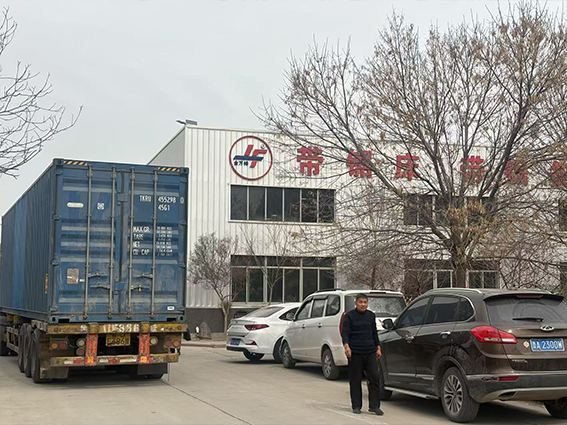 金鋒鋸業(yè)帶鋸床俄羅斯市場份額日益擴(kuò)大