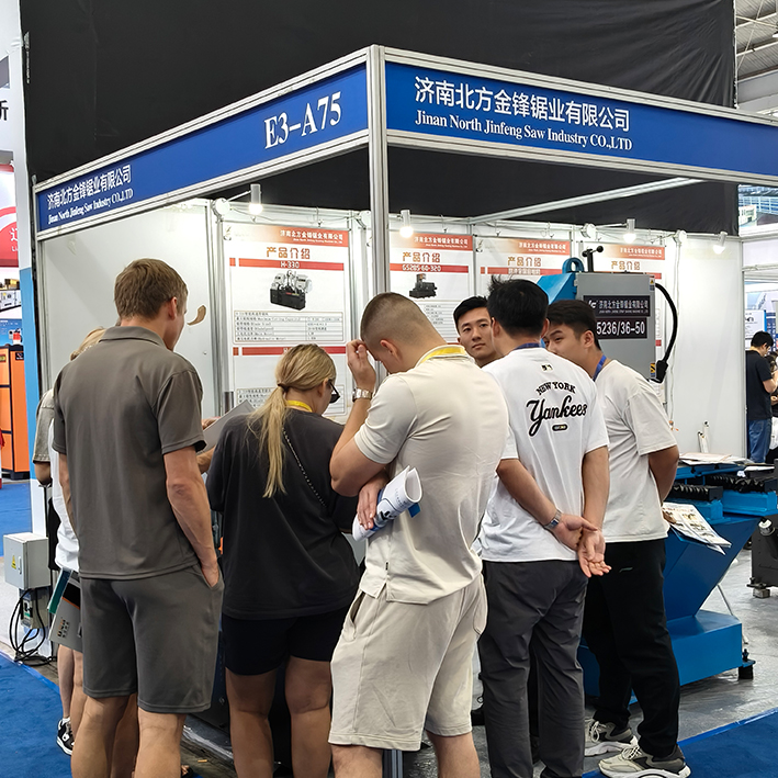 金鋒帶鋸床亮相沈陽機床展